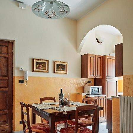 Terrazza Di Alfieri - Alloggio Con Terrazza Privata Nel Centro Di Asti Buitenkant foto